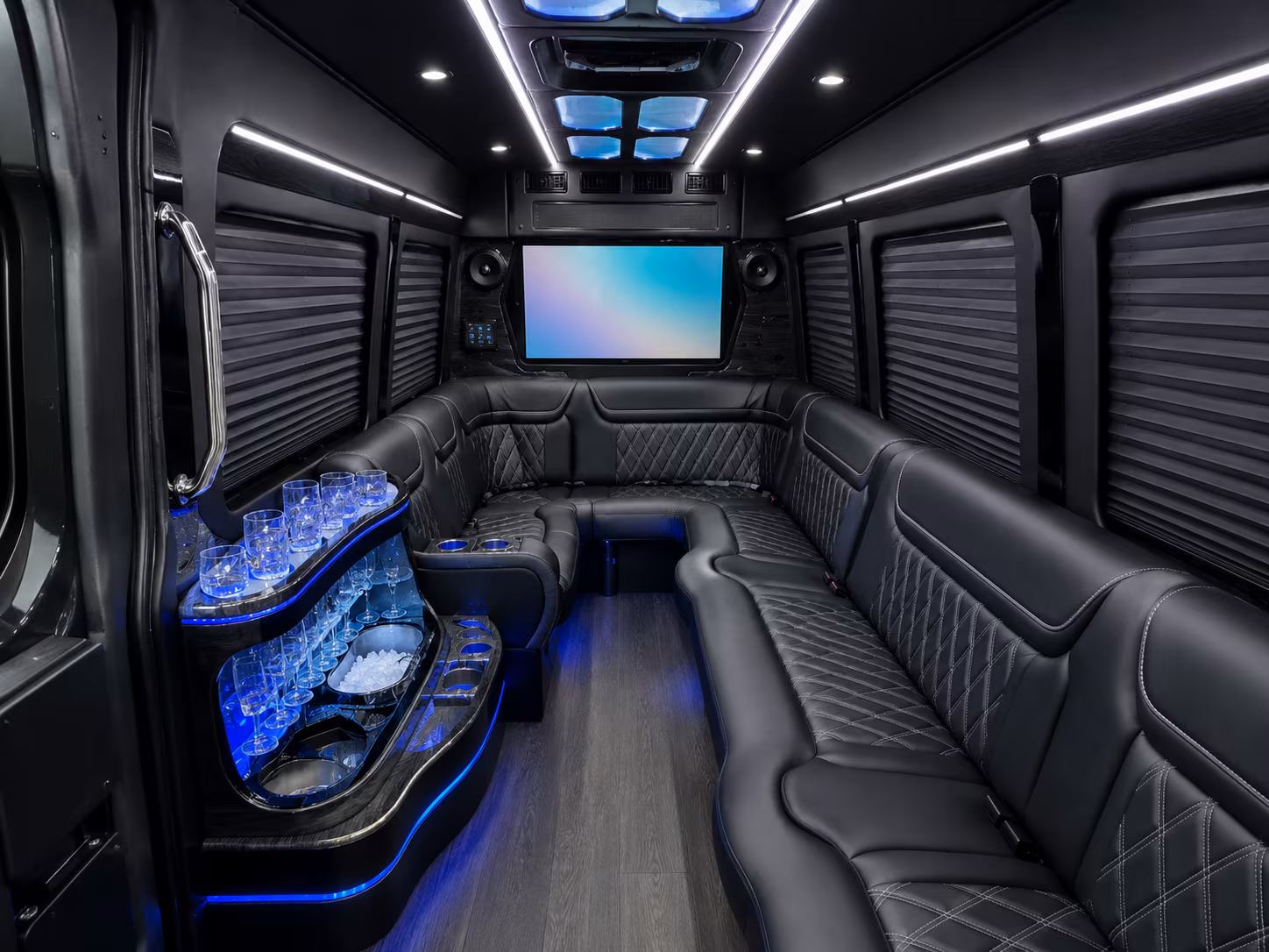 busrentaltomsriver com helps you get your group to nyc without the traffic headache