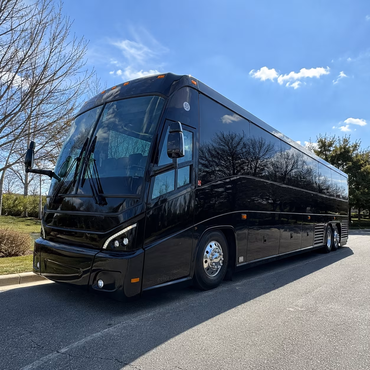 toms river charter bus rental exterior